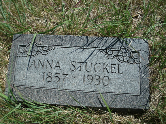 Stuckel, Anna