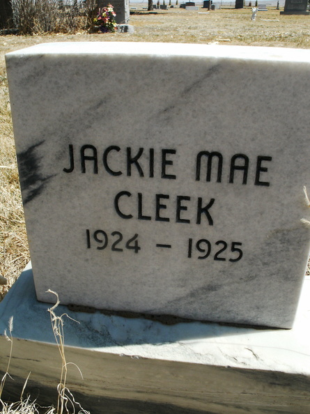 Cleek, Jackie Mae