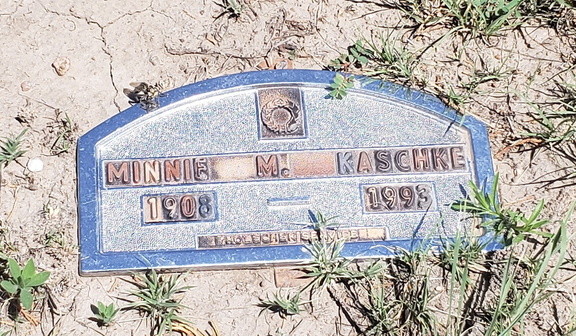 Kaschke, Minnie M.