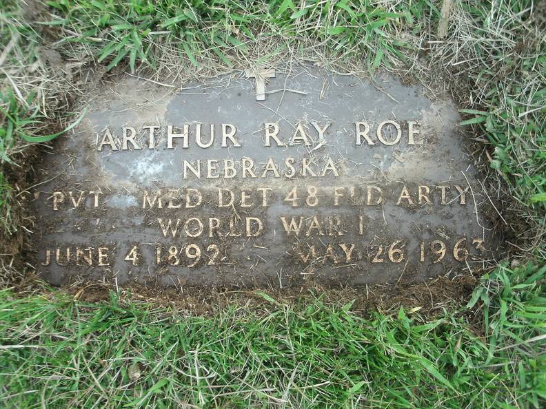 Roe, Arthur Ray