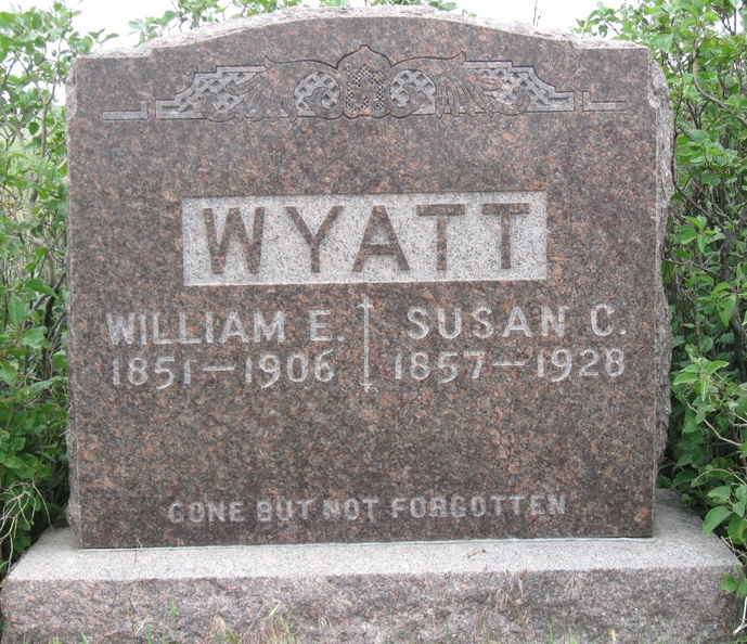 Wyatt_WilliamE-SusanC~(81).jpg