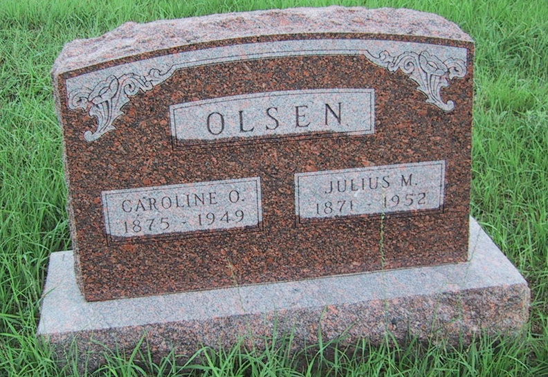 Olsen, Julius M. & Caroline O.