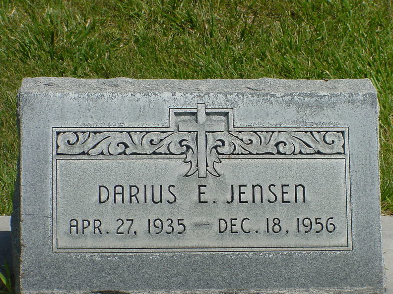 Jensen DariusE