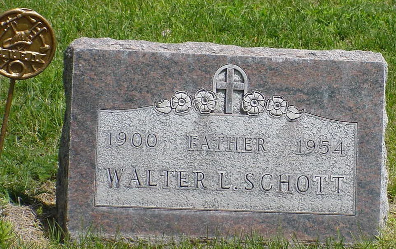Schott WalterL