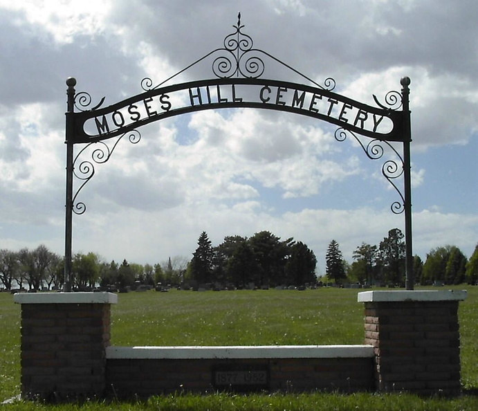 Moses Hill Cemetery entrance gate