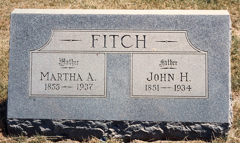 Fitch, John & Martha (Garland) Lyons NE C.jpg
