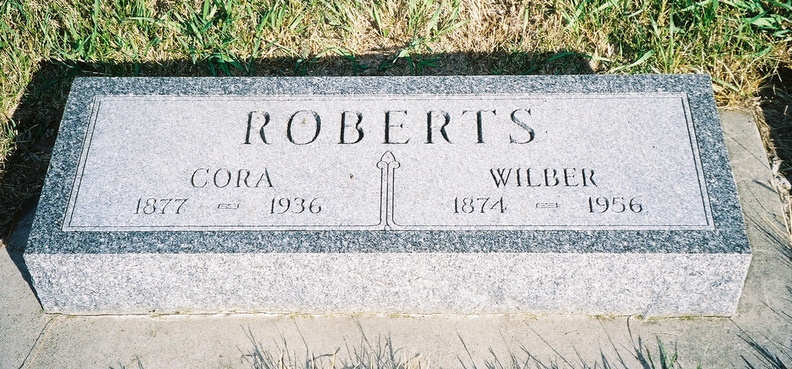 Roberts, Wilbur & Cora son of Elijah Springbank C Allen NE.jpg