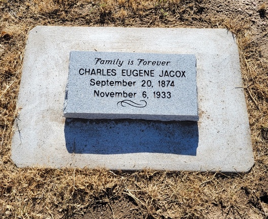 Jacox, Charles Eugene