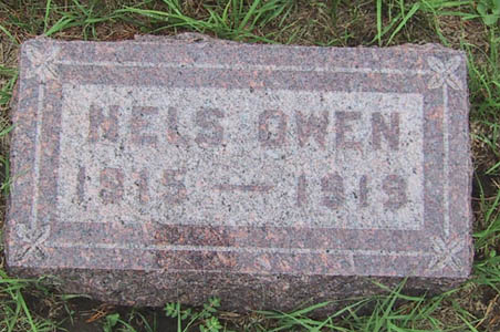 Nels Owen Bottolfsen tombstone 2.jpg