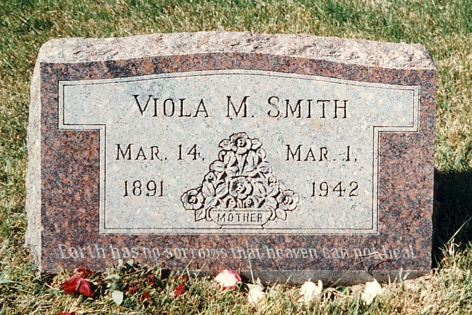 Smith, Viola Maude Roberts wife of Cloyd Smith dau of Elijah Roberts Springbank C Allen NE.jpg